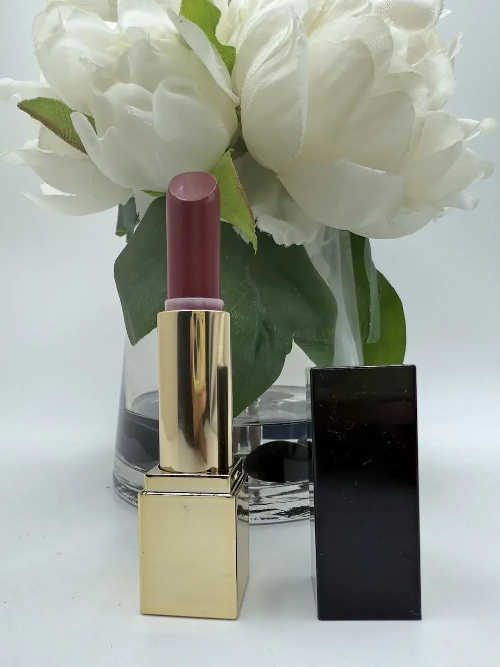 Estee Lauder Pure Color Envy Sculpting Lipstick Full Size 350 Vengeful Red 3.5g